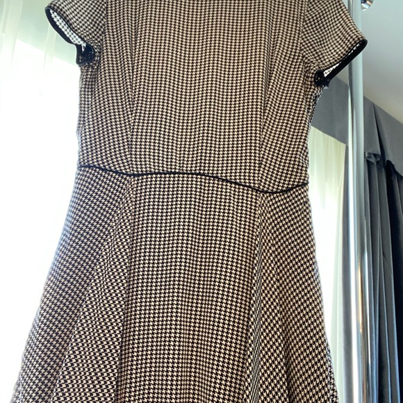 Super fun checkered dress - Picture 3 of 3